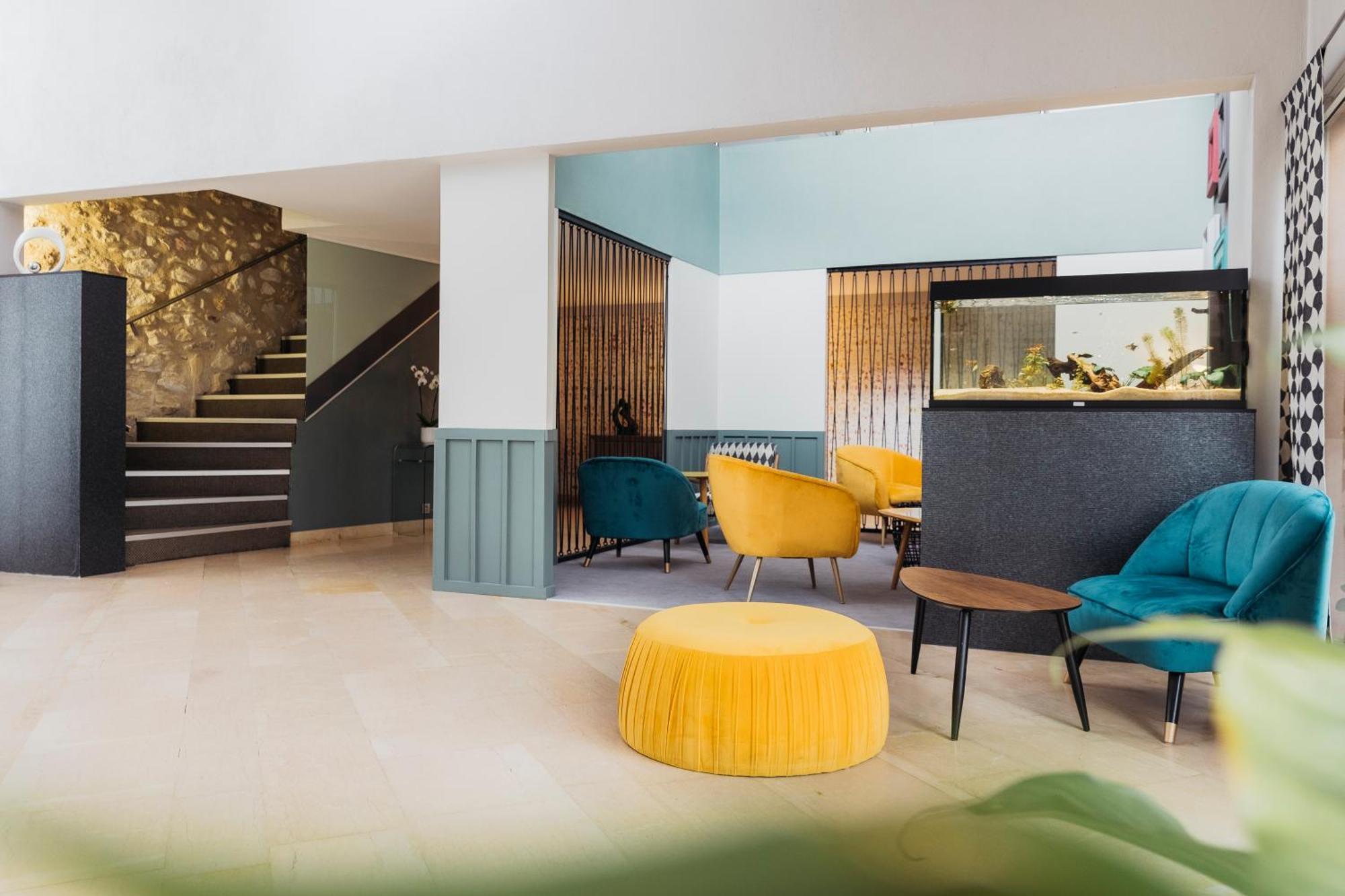 Le Carre D'Alethius Logis Hotel Restaurant Charmes-sur-Rhone Exterior foto