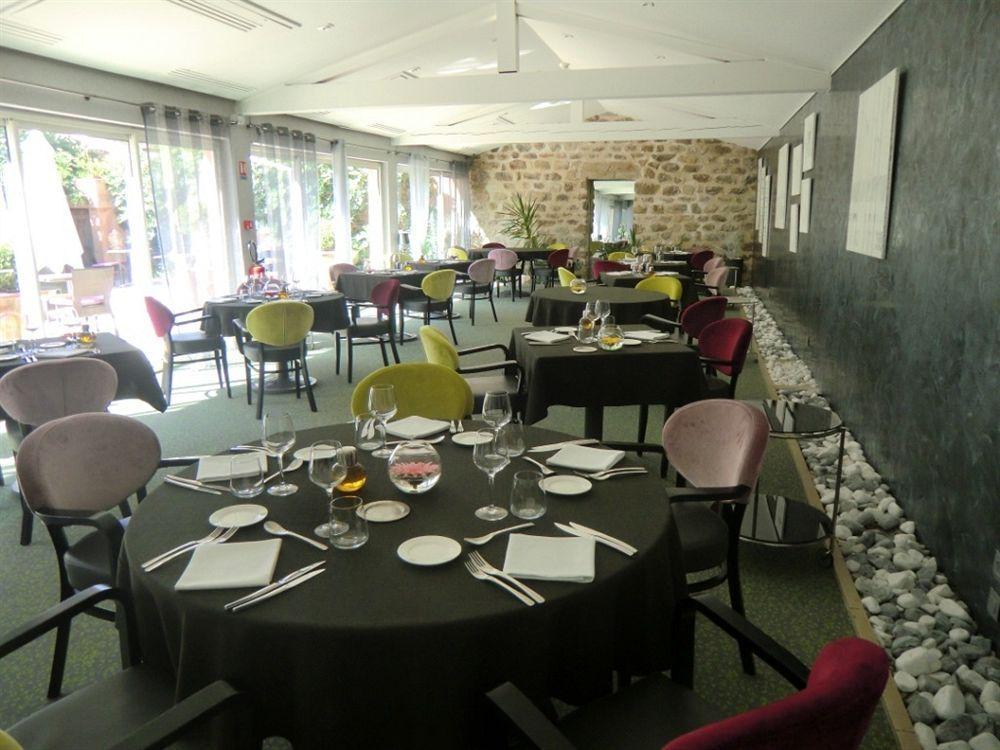 Le Carre D'Alethius Logis Hotel Restaurant Charmes-sur-Rhone Exterior foto