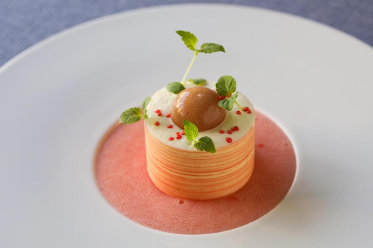 Le Carre D'Alethius Logis Hotel Restaurant Charmes-sur-Rhone Exterior foto
