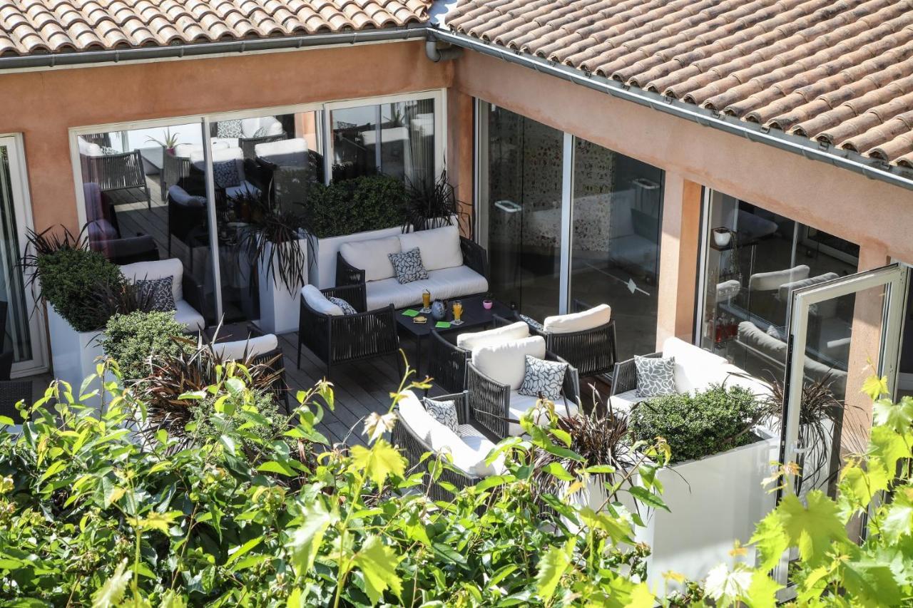 Le Carre D'Alethius Logis Hotel Restaurant Charmes-sur-Rhone Exterior foto